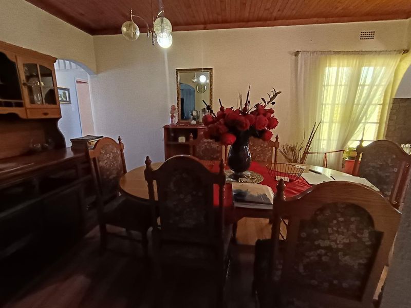 Time to make this house home in Brackendowns - Photo 7