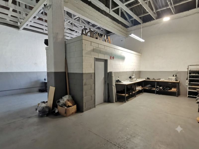 320m2 Warehouse To Let in Dal Josafat, Paarl - Photo 4