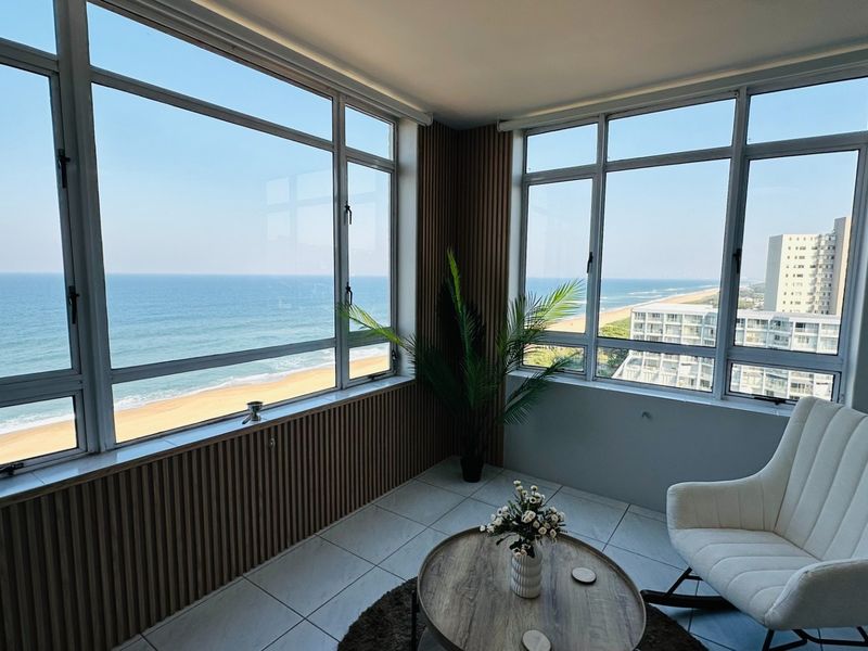 Luxury Furnished 3-Bedroom Apartment To Rent in Umhlanga Rocks! - Photo 1