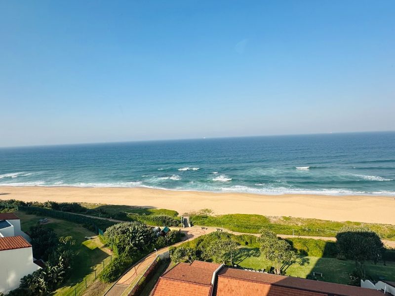 Luxury Furnished 3-Bedroom Apartment To Rent in Umhlanga Rocks! - Photo 2