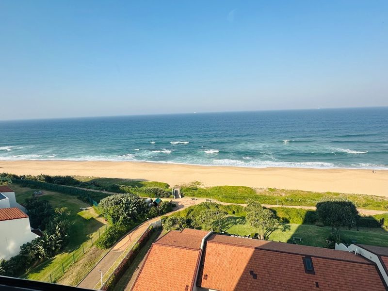 Luxury Furnished 3-Bedroom Apartment To Rent in Umhlanga Rocks! - Photo 3