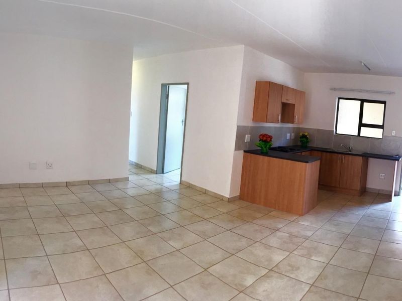 Apartment For Sale in Groblerpark, Roodepoort - Photo 9