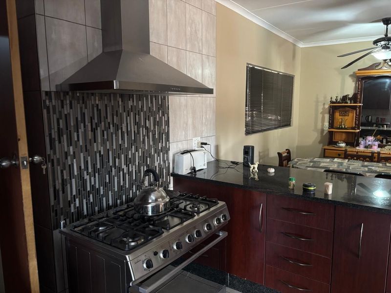 House For Sale in Vaalpark, Sasolburg - Photo 9