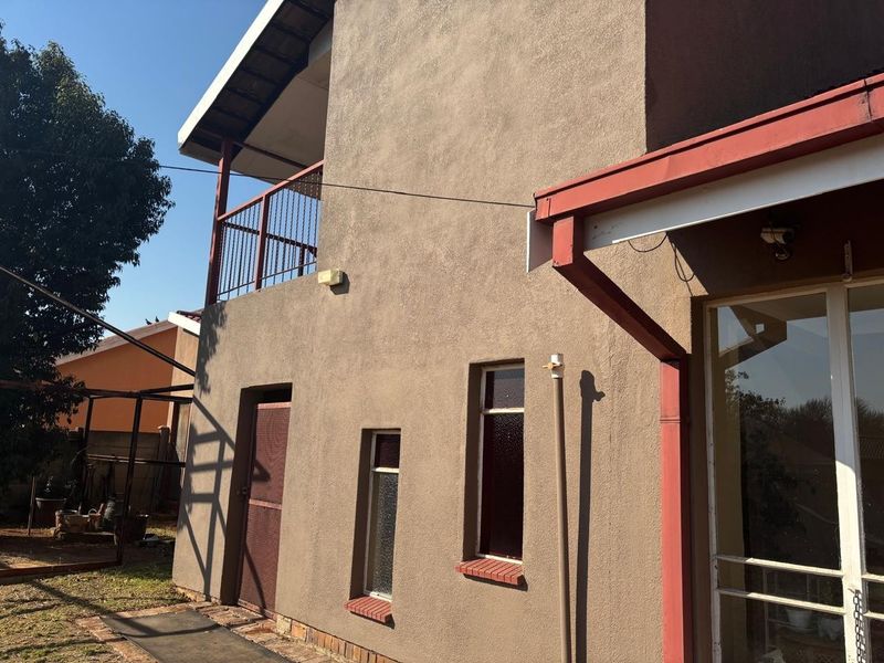 House For Sale in Vaalpark, Sasolburg - Photo 4