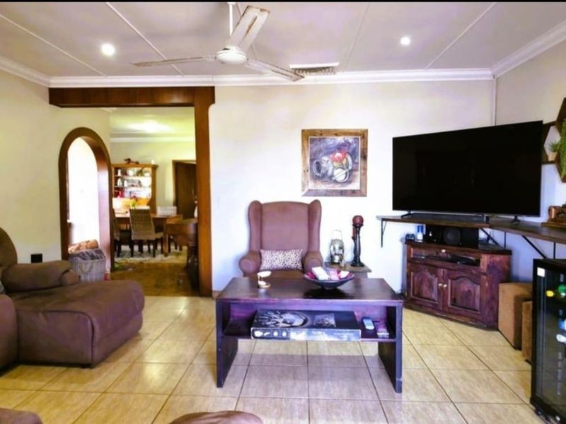House For Sale in Panorama, Empangeni, KwaZulu Natal - Photo 5