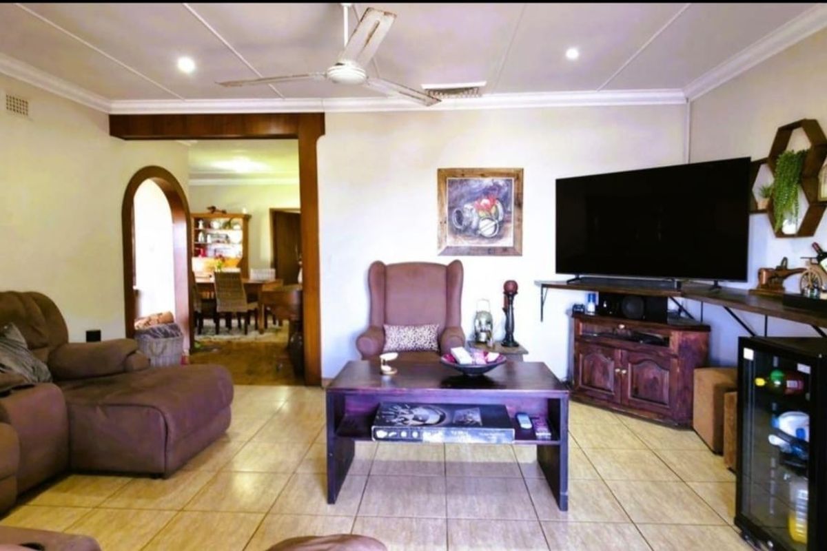 House For Sale in Panorama, Empangeni, KwaZulu Natal - Photo 5