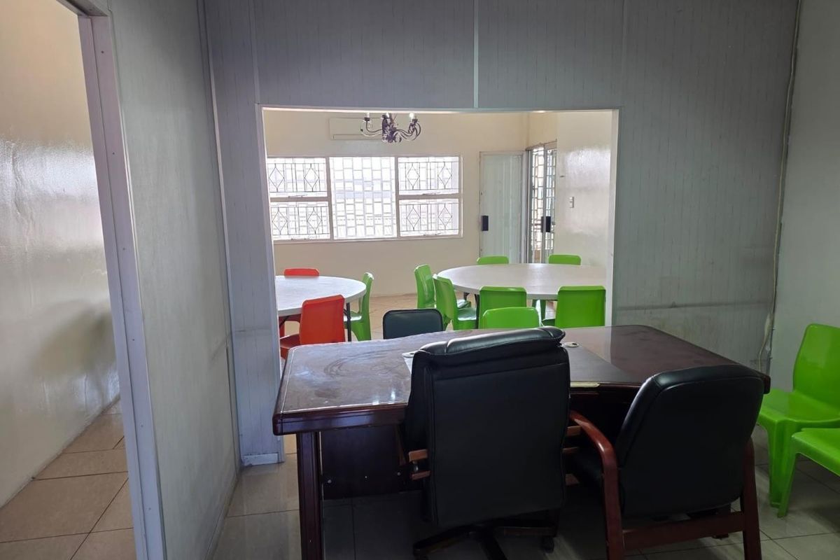 Commercial Property To Let in Middelburg Central, Middelburg - Photo 4
