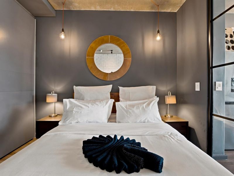 Mountain view Apartment For Sale in Woodstock, Cape Town - Photo 6