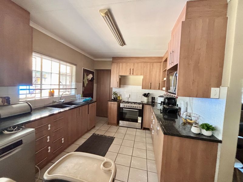 House For Sale in Erasmus, Bronkhorstspruit - Photo 7