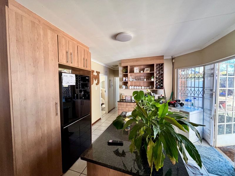 House For Sale in Erasmus, Bronkhorstspruit - Photo 5