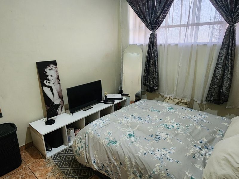 Apartment For Sale in Arcadia, Pretoria - Photo 8