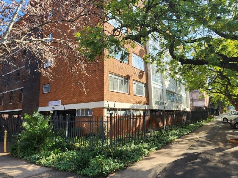 Apartment For Sale in Arcadia, Pretoria - Photo 1