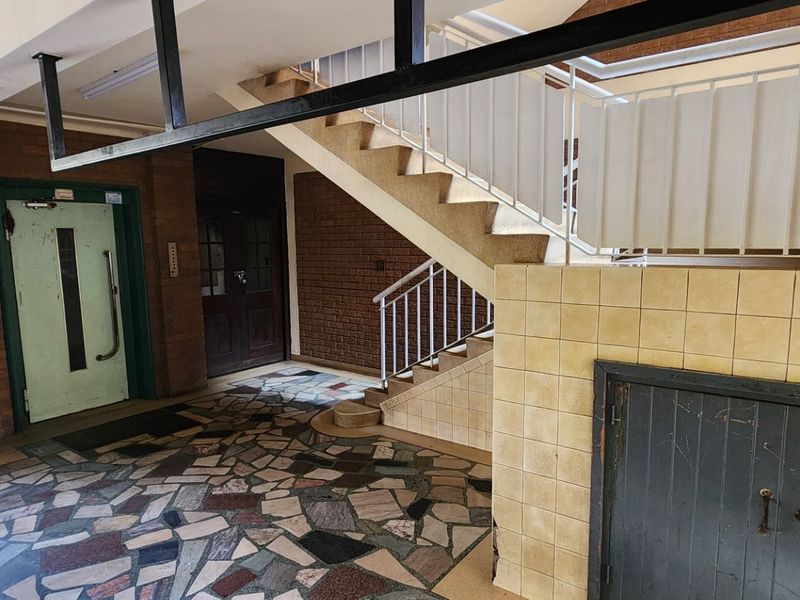 Apartment For Sale in Arcadia, Pretoria - Photo 3