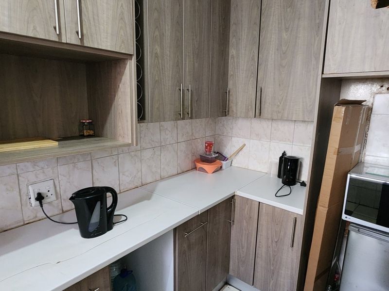 Apartment For Sale in Arcadia, Pretoria - Photo 2