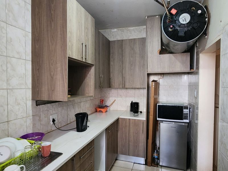 Apartment For Sale in Arcadia, Pretoria - Photo 5