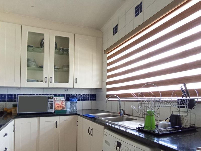Apartment For Sale in Dunsevern, Johannesburg - Photo 4