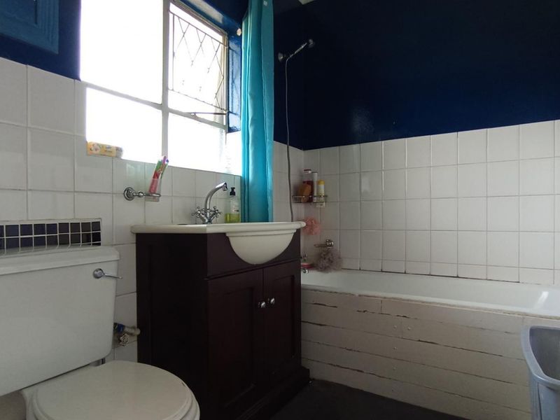 Apartment For Sale in Dunsevern, Johannesburg - Photo 9