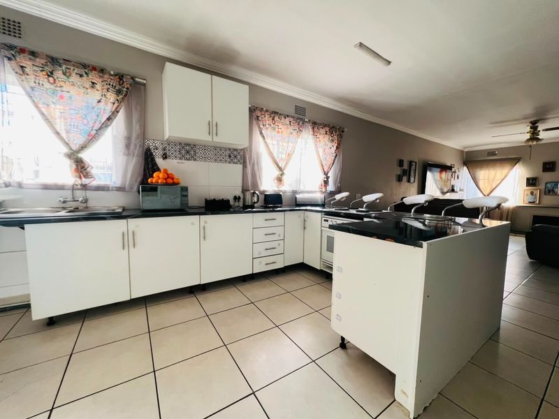 House For Sale in Vanderbijlpark SW 1, Vanderbijlpark SW, Vanderbijlpark - Photo 4