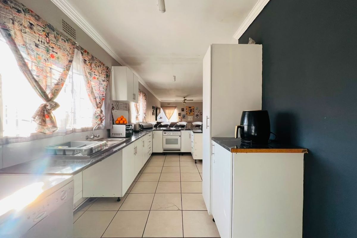 House For Sale in Vanderbijlpark SW 1, Vanderbijlpark SW, Vanderbijlpark - Photo 5
