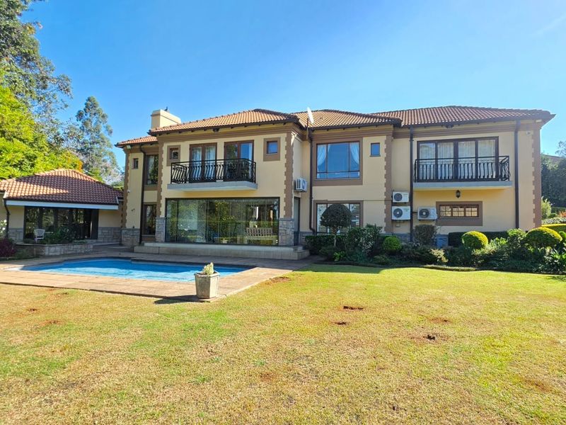 Magnificent Ferncliffe Estate Home . Pool, Entertainment Room and Exquisite Finishes - Photo 1