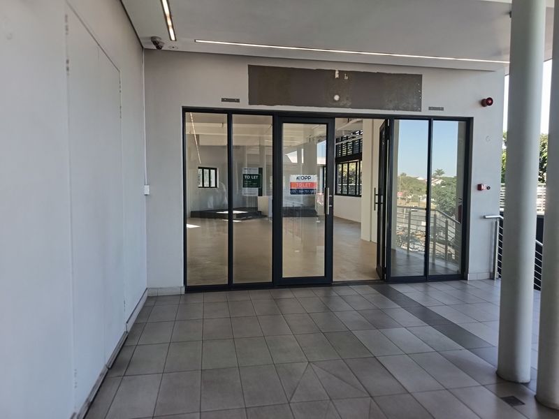 Restaurant To Rent in Umhlanga Ridge, Umhlanga, KwaZulu Natal - Photo 1