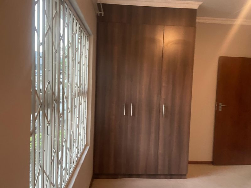 Apartment To Rent in Noordwyk, Midrand - Photo 10