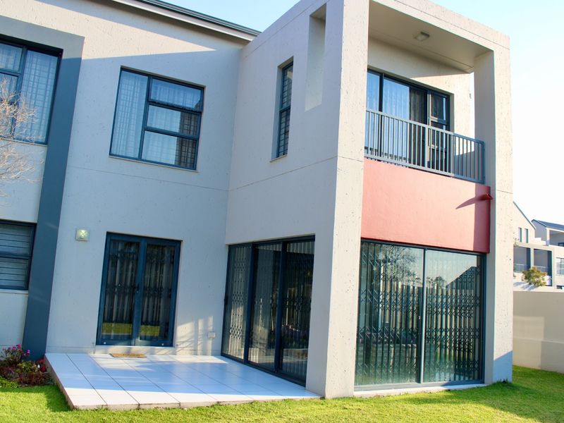 Fully Furnised 3 Bedroom Duplex - Photo 1