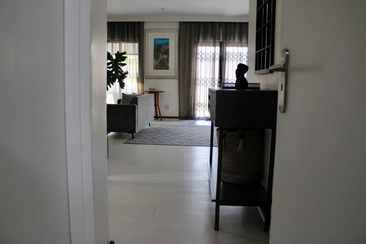 Fully Furnised 3 Bedroom Duplex - Photo 3