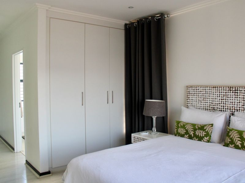 Fully Furnised 3 Bedroom Duplex - Photo 9