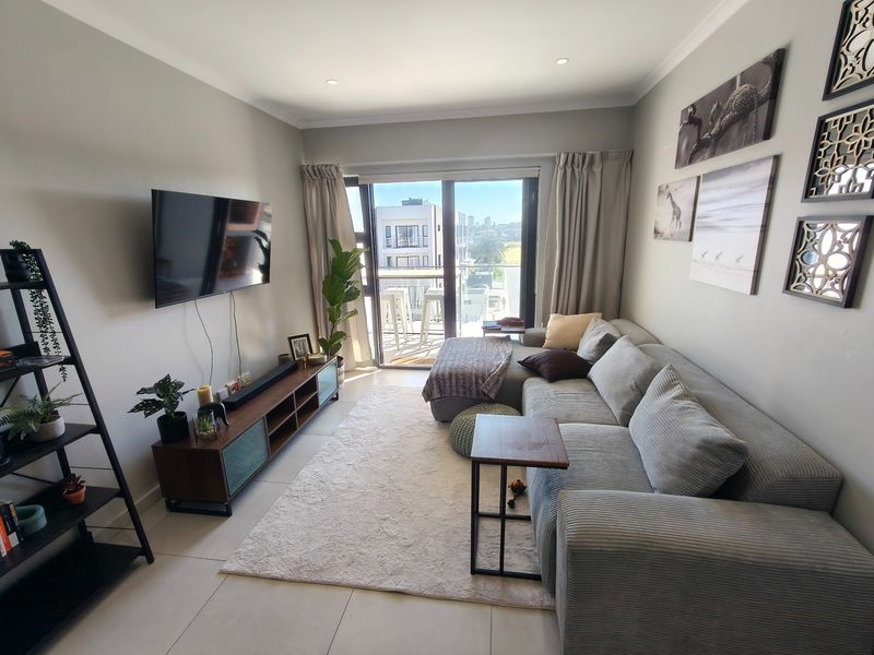 Stunning 2 Bedroom Apartment - Photo 5