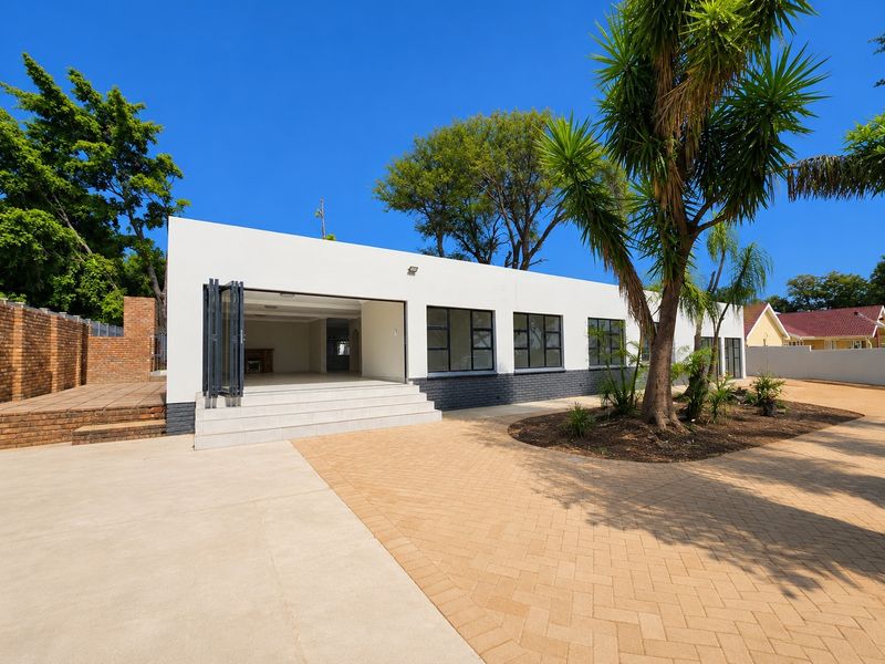 Spacious Totally renovated 3 Bedroom Home + 2 Bed Flatlet for Sale in Wonderboom. - Photo 1