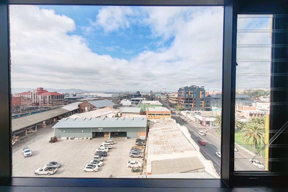 Studio Apartment For Sale in Woodstock, Cape Town - Photo 5