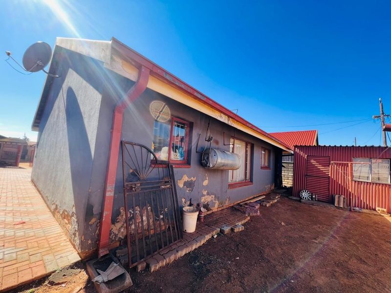 House For Sale in Sebokeng Zone 10, Sebokeng - Photo 4
