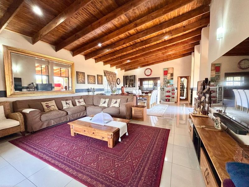 The Perfect Blend of Comfort, Style and Security - Photo 4