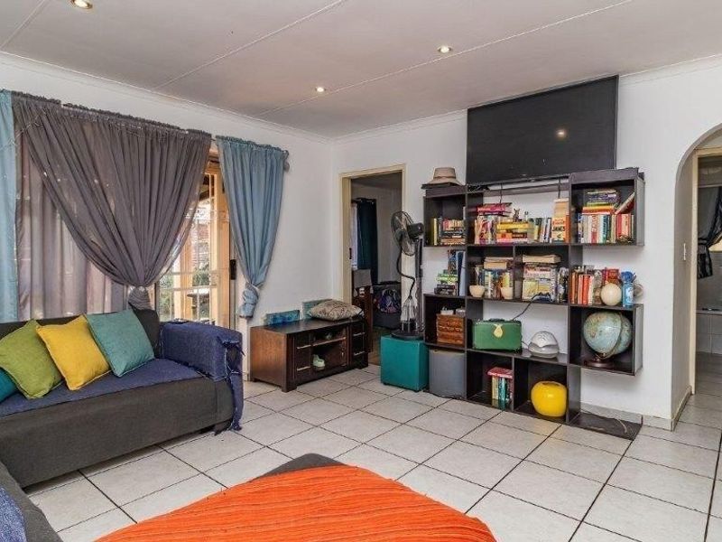 Townhouse For Sale in Brentwood Park AH, Kempton Park - Photo 7