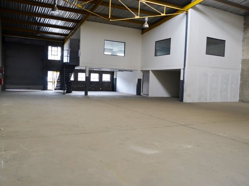 SECURE, CLEAN AND TIDY, WAREHOUSE/FACTORY/OFFICE SPACE, 567 SQM IN TOTAL, WELL RUN, LIGHT INDUSTRIAL - Photo 1