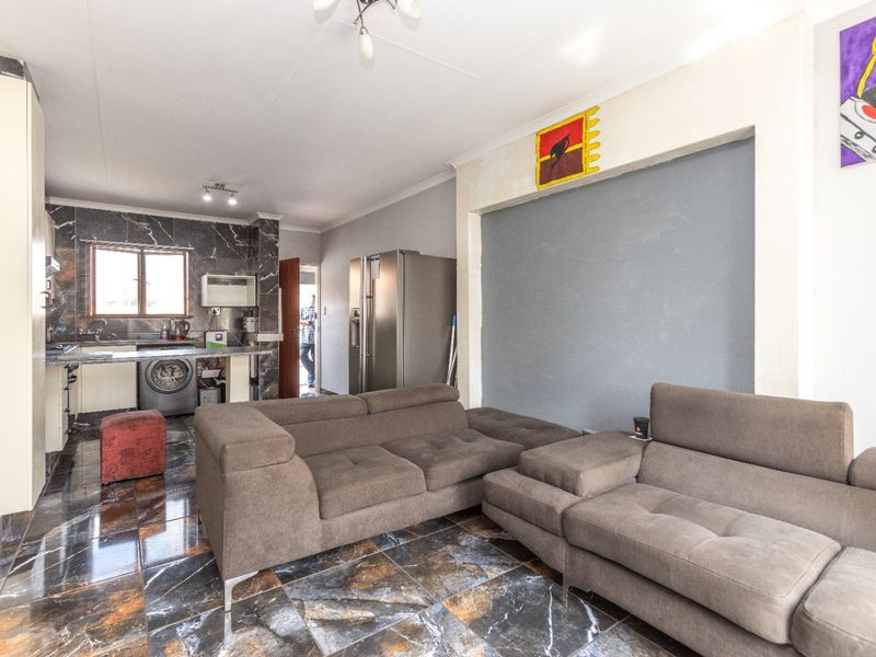 Apartment For Sale in Northwold, Randburg - Photo 8