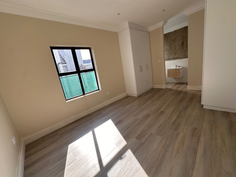 House For Sale in Zevenwacht Retirement Village, Kuils River - Photo 9