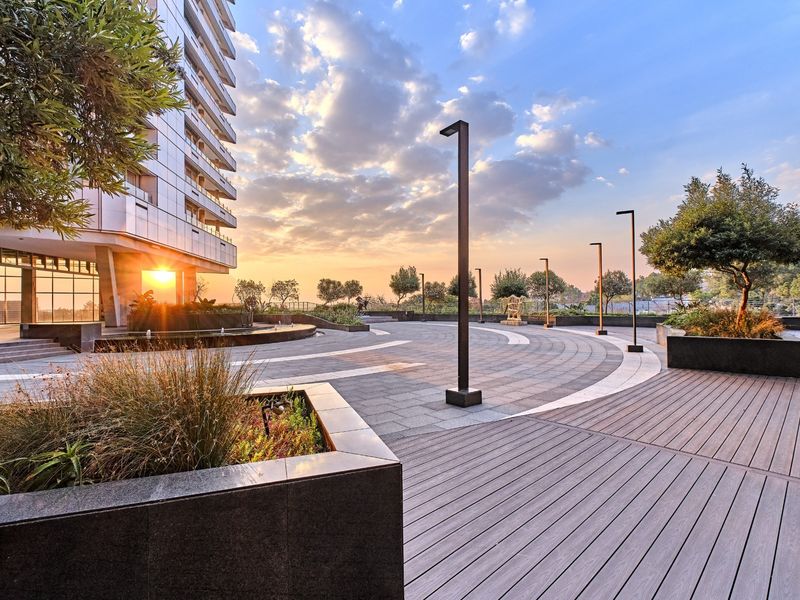 498m2 Commercial Space With Spectacular Sunset Views - Photo 2