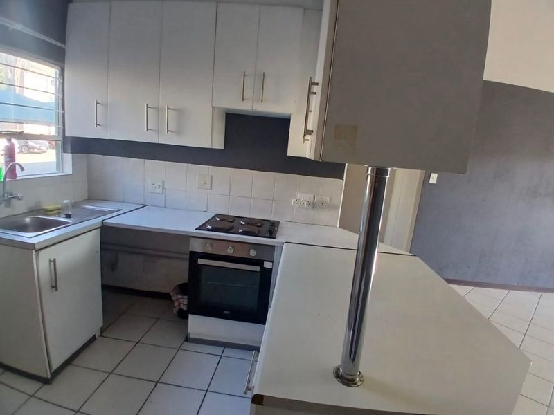 Apartment To Rent in West Acres, Nelspruit - Photo 2