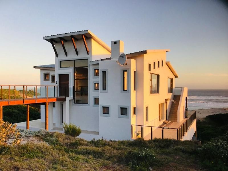 Coastal Living with uninterrupted ocean views, nowhere will you find such unspoilt nature and views - Photo 1