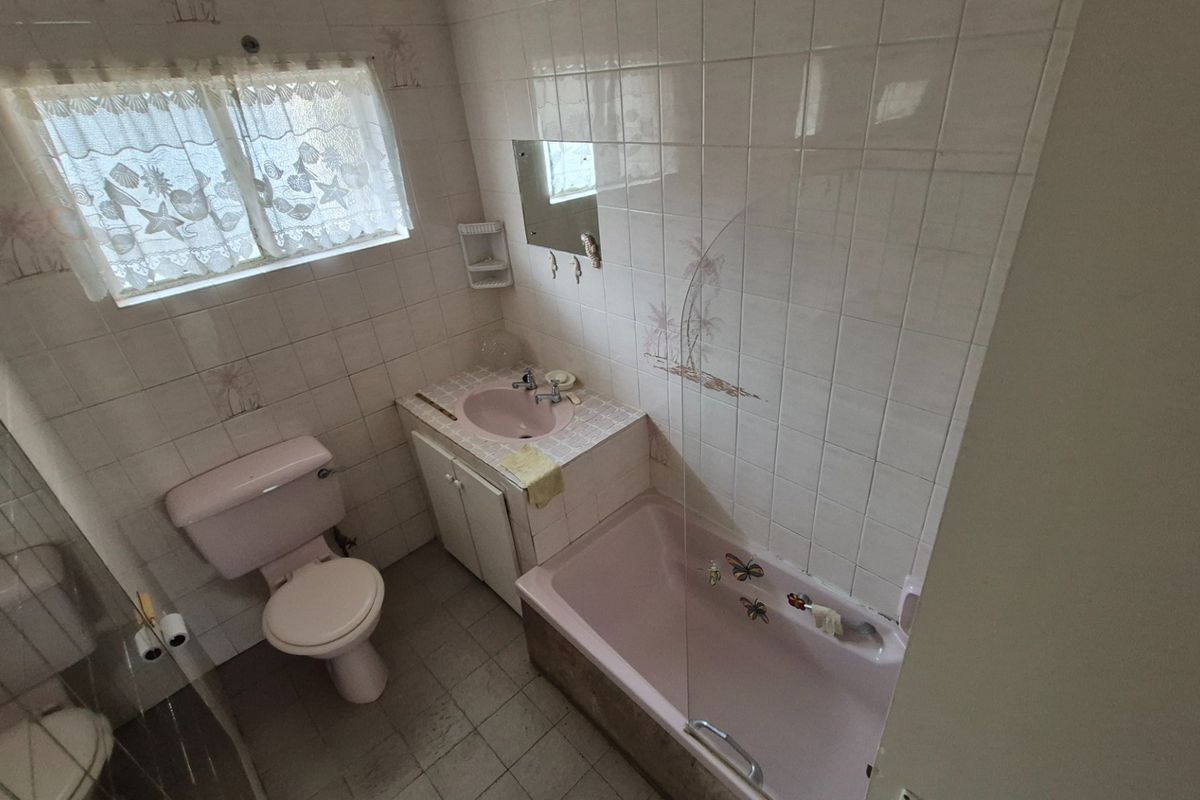 Investment property For Sale in Bluff, Durban, KwaZulu Natal - Photo 5