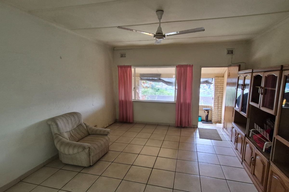 Investment property For Sale in Bluff, Durban, KwaZulu Natal - Photo 3