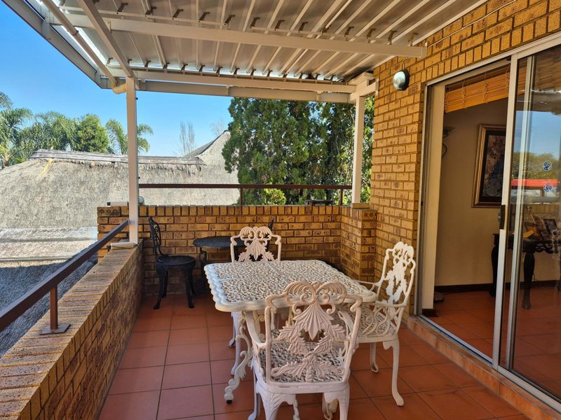4 Bedroom House For Sale in Erasmuskloof Pretoria Gauteng - Photo 7