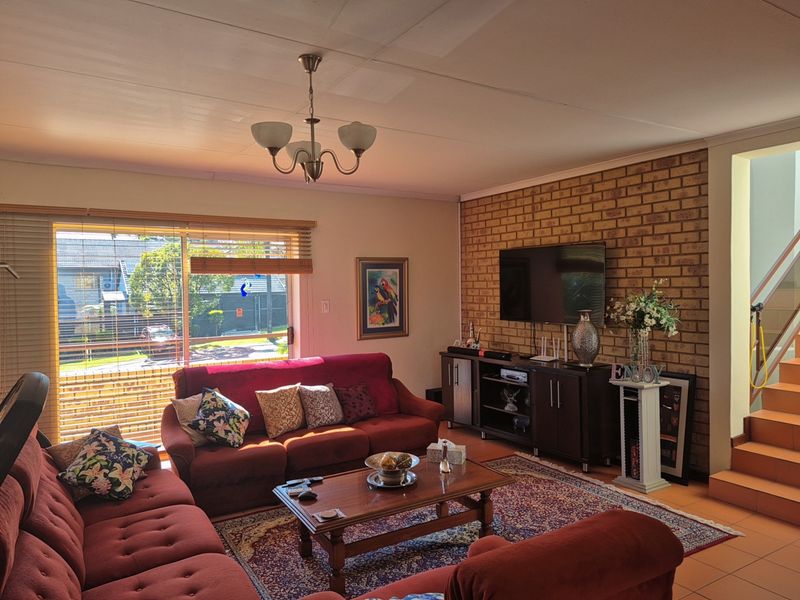 4 Bedroom House For Sale in Erasmuskloof Pretoria Gauteng - Photo 5