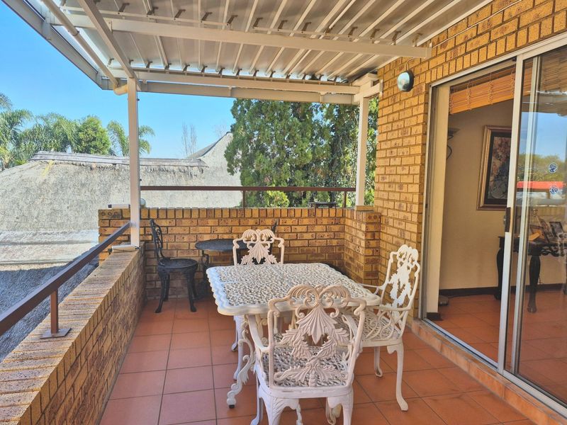 4 Bedroom House For Sale in Erasmuskloof Pretoria Gauteng - Photo 8