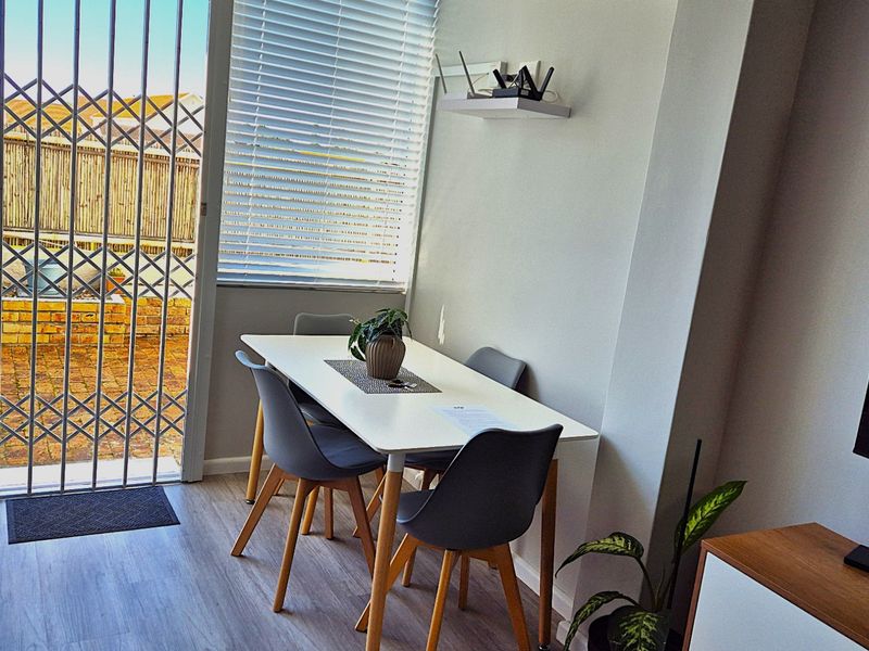 Totally Refurbished 2 bed Appartment - Photo 7