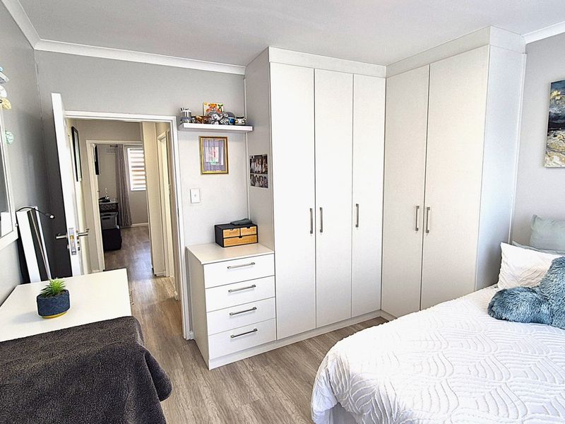 Totally Refurbished 2 bed Appartment - Photo 9