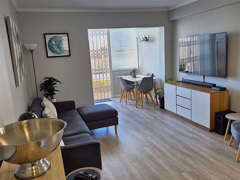 Totally Refurbished 2 bed Appartment - Photo 2
