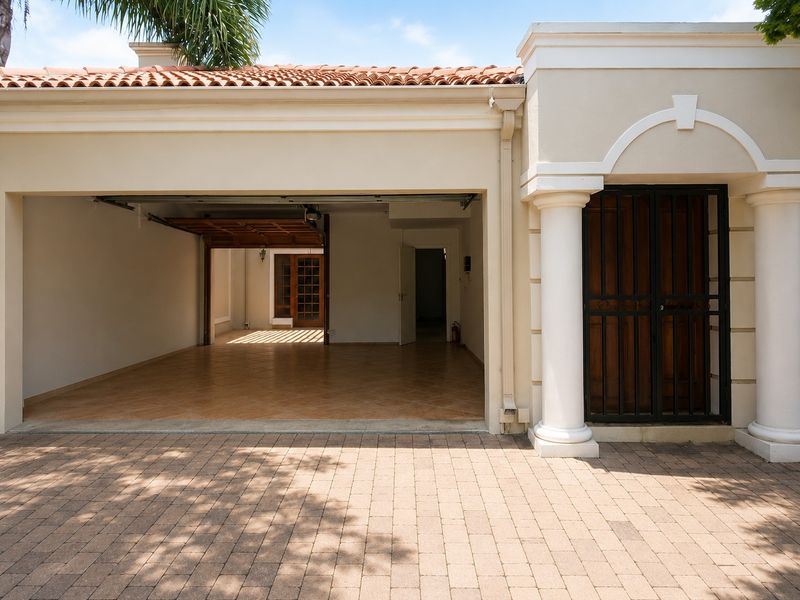 Double Storey House with Flatlet in Nieuw Muckleneuk - Photo 2